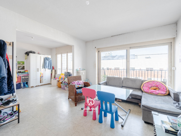 APPARTEMENT - HÔPITAL EUROPEEN - 13003 MARSEILLE