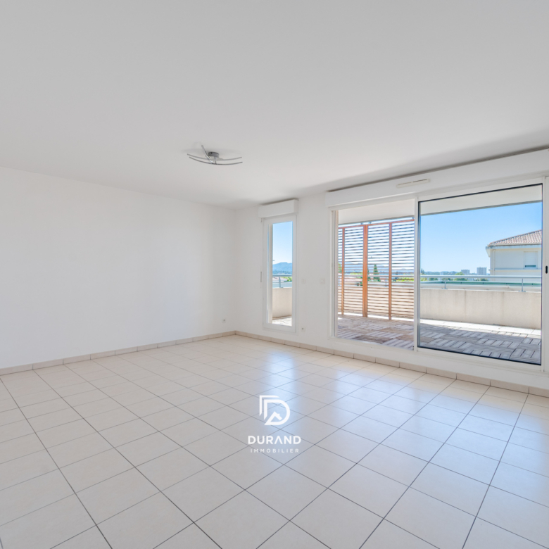 APPARTEMENT - T3 - 65M2 - PISCINE - ST MITRE - 13013 MARSEILLE