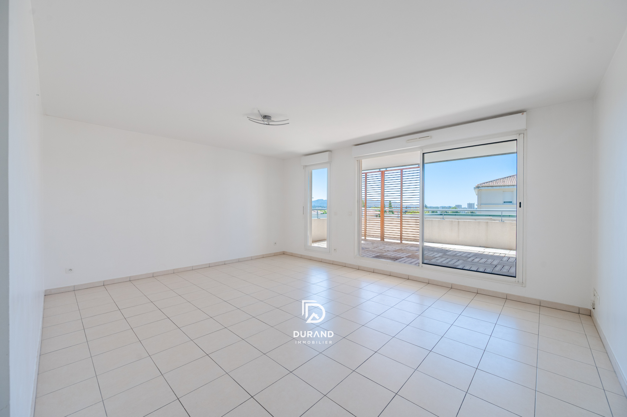 APPARTEMENT - T3 - 65M2 - PISCINE - ST MITRE - 13013 MARSEILLE