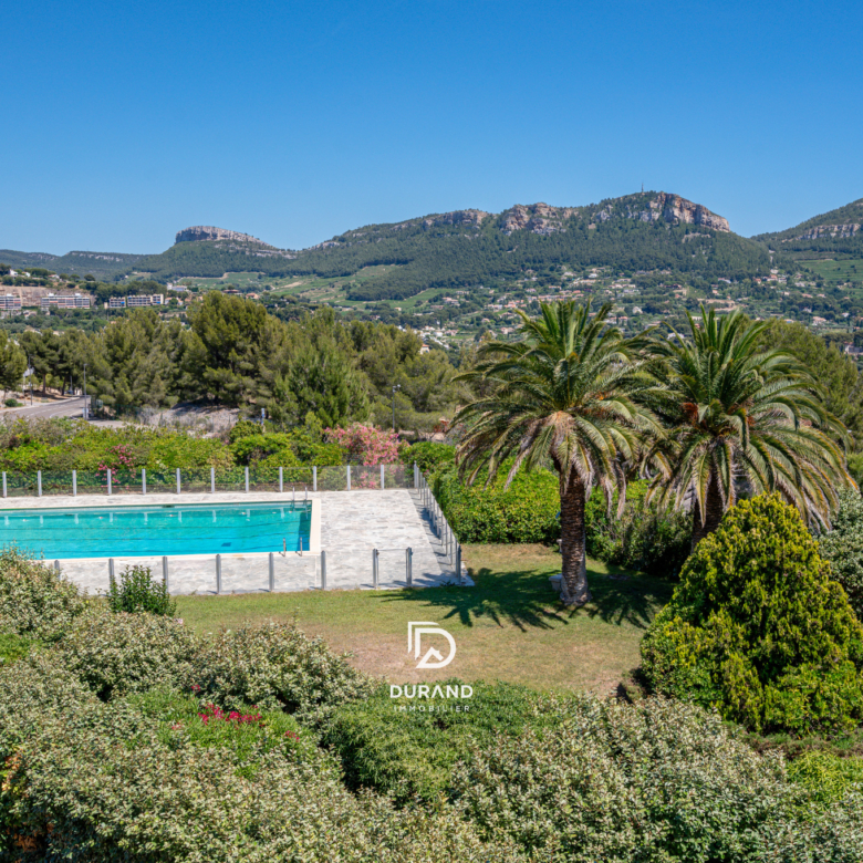 APPARTEMENT - VUE MER - TERRES MARINES - 13260 CASSIS