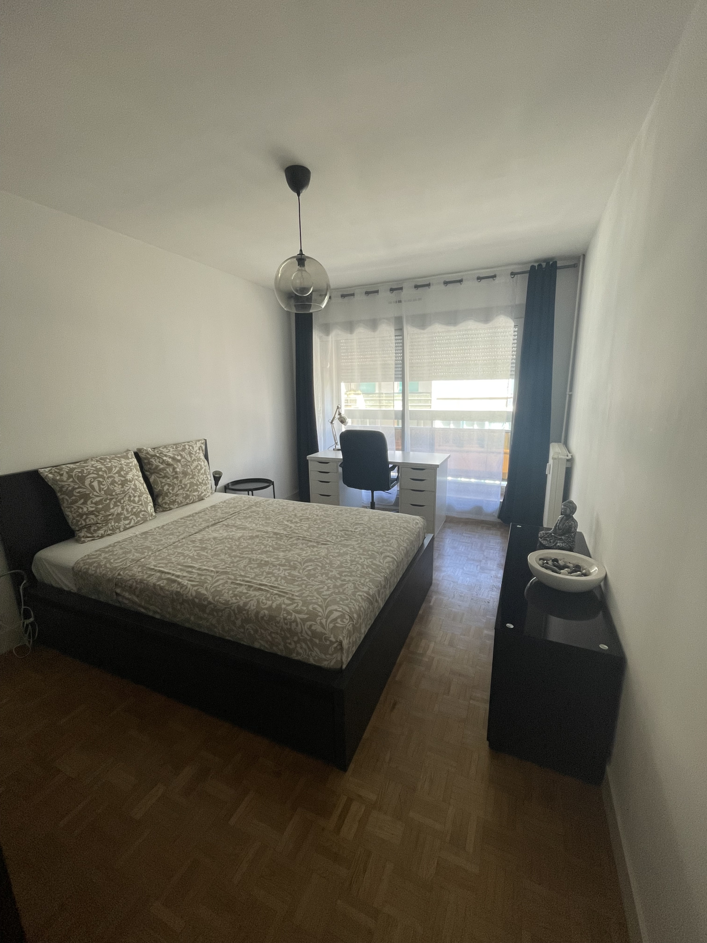 T3/4 meublé - rue Edmond Rostand - Quartier Perier Prado - 13006