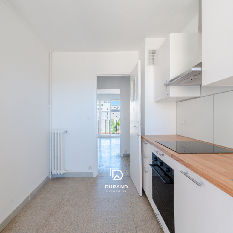APPARTEMENT - TIMONE - FACULTES MEDECINE -  PHARMACIE- ODONTOLOGIE - 13010 MARSEILLE