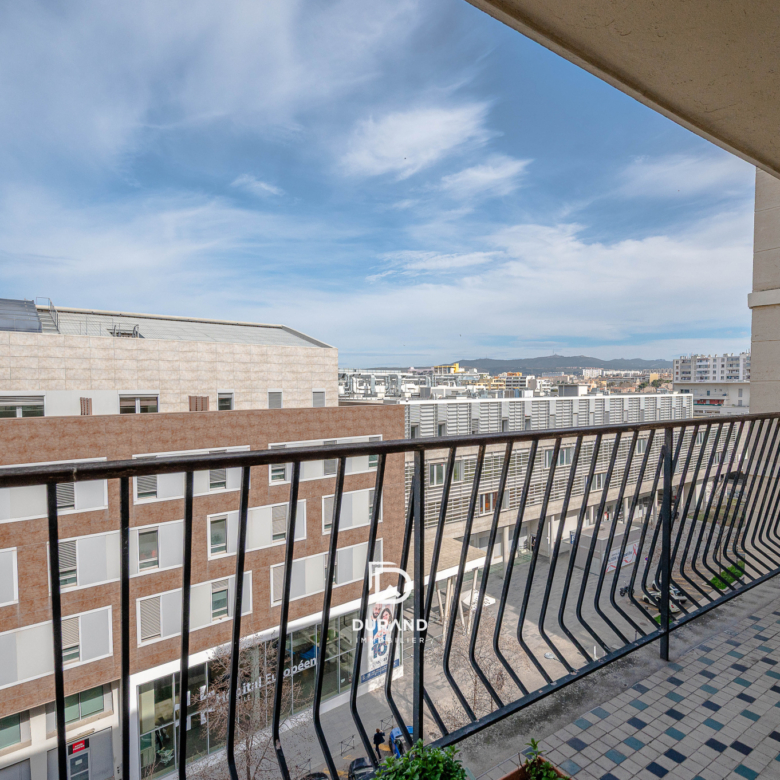 APPARTEMENT - HÔPITAL EUROPEEN - 13003 MARSEILLE