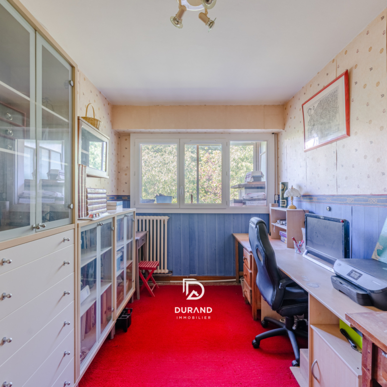 APPARTEMENT - T4 - LES BAUMETTES - 13009 MARSEILLE