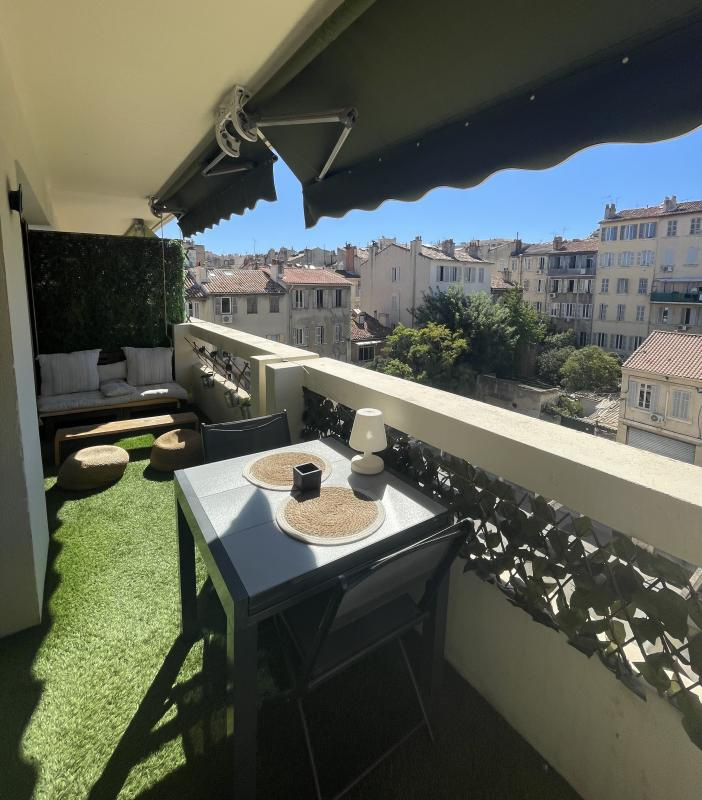 T3/4 meublé - rue Edmond Rostand - Quartier Perier Prado - 13006