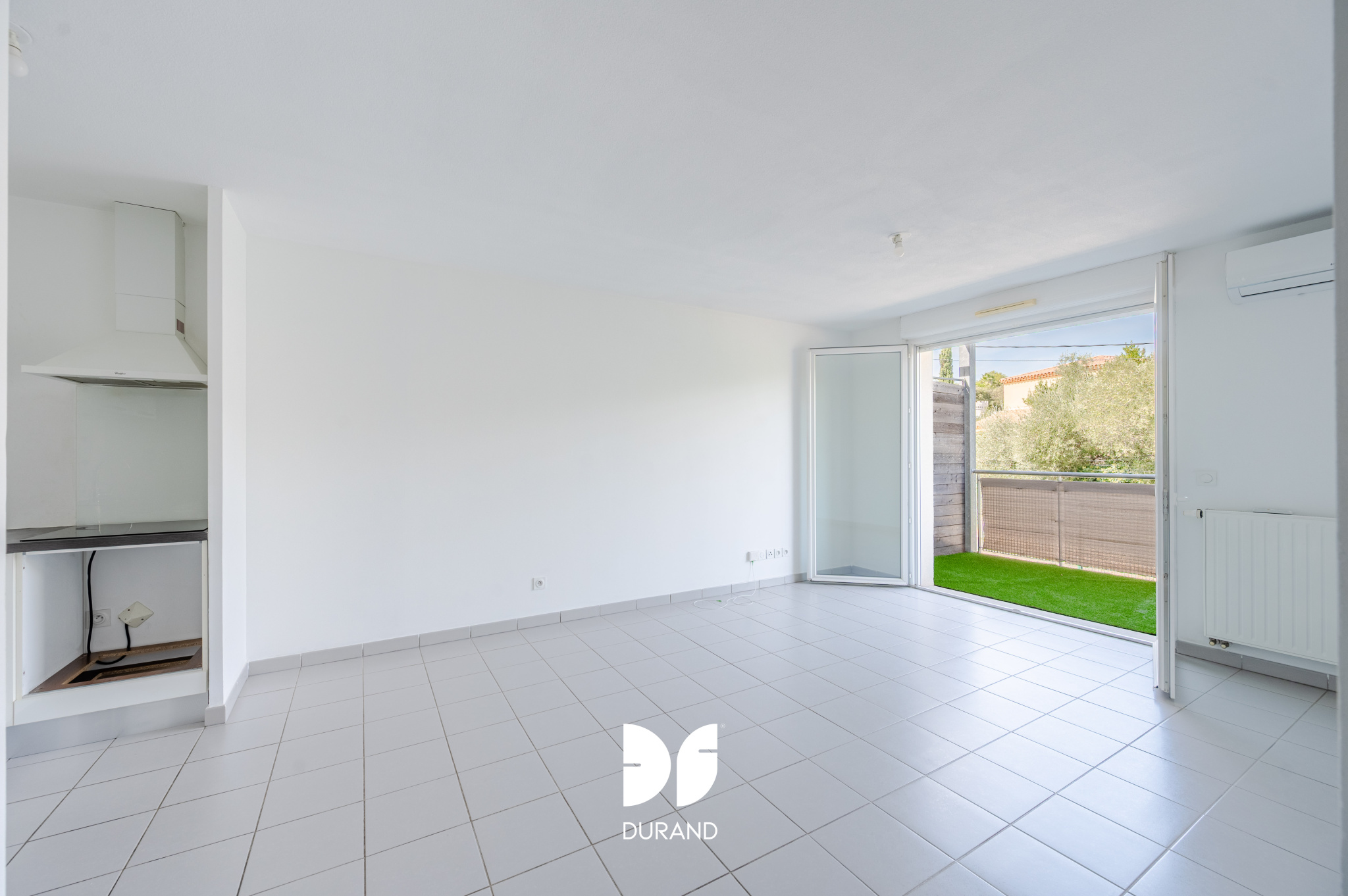 APPARTEMENT - T3 - 57M2 - LES TROIS LUCS - 13012 MARSEILLE