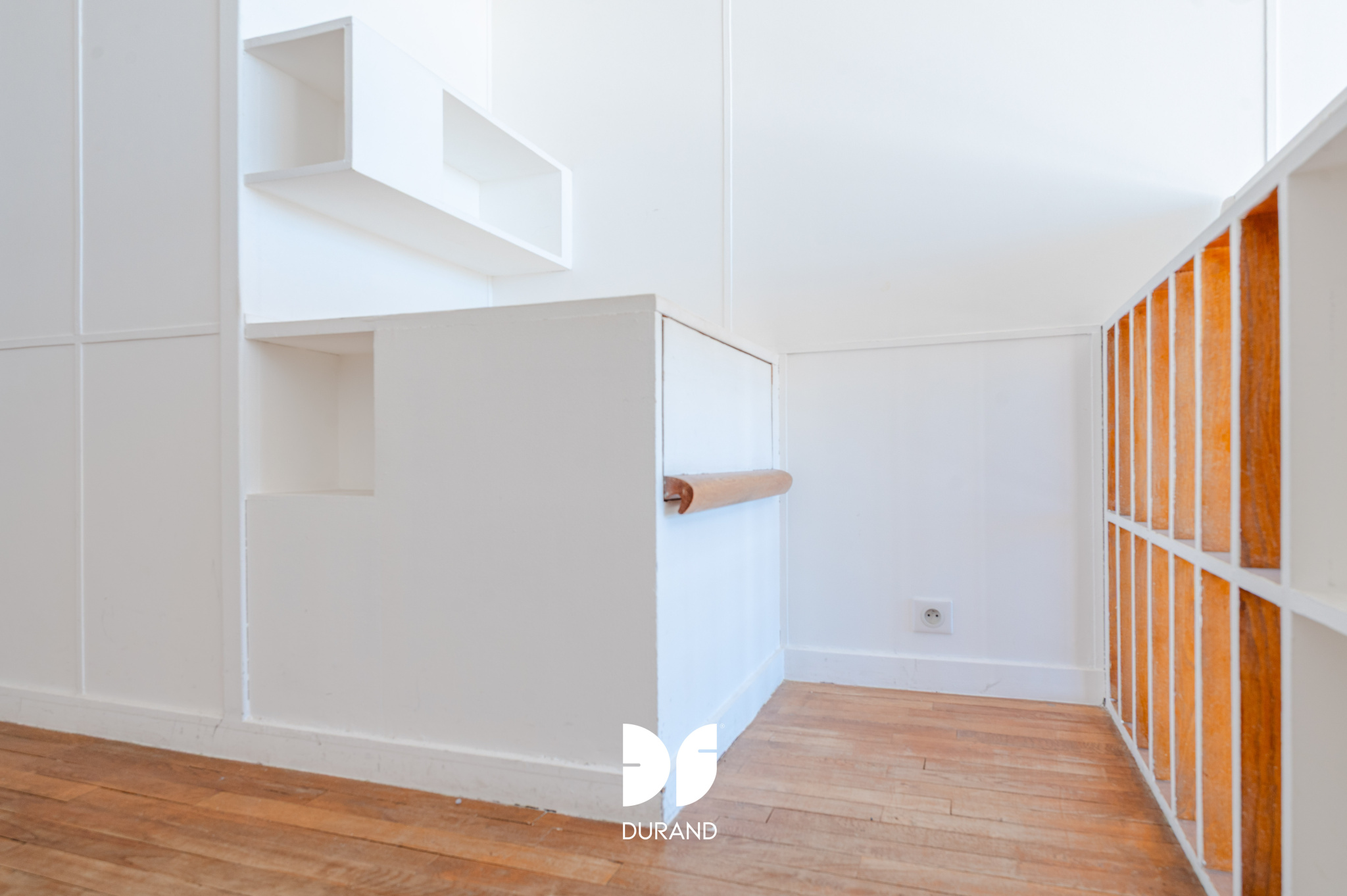 APPARTEMENT - DUPLEX - TYPE E - LE CORBUSIER - 13008 MARSEILLE