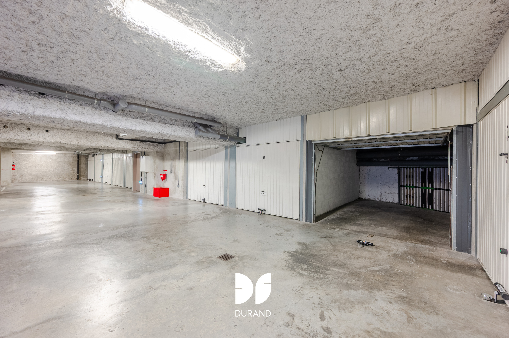 APPARTEMENT – TERRASSE – GARAGE – LE ROUET – 13008 MARSEILLE APPARTEMENT - TERRASSE - GARAGE - LE ROUET - 13008 MARSEILLE