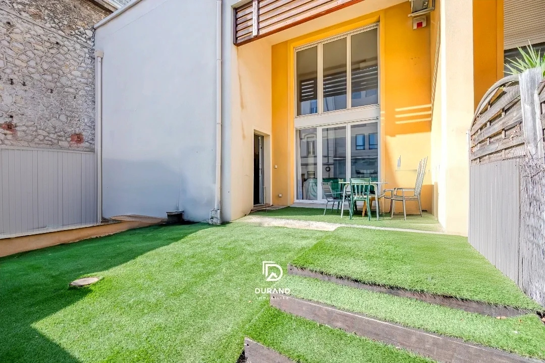 T2- JARDIN-  M5 LES DOCKS JOLIETTE-13002 MARSEILLE