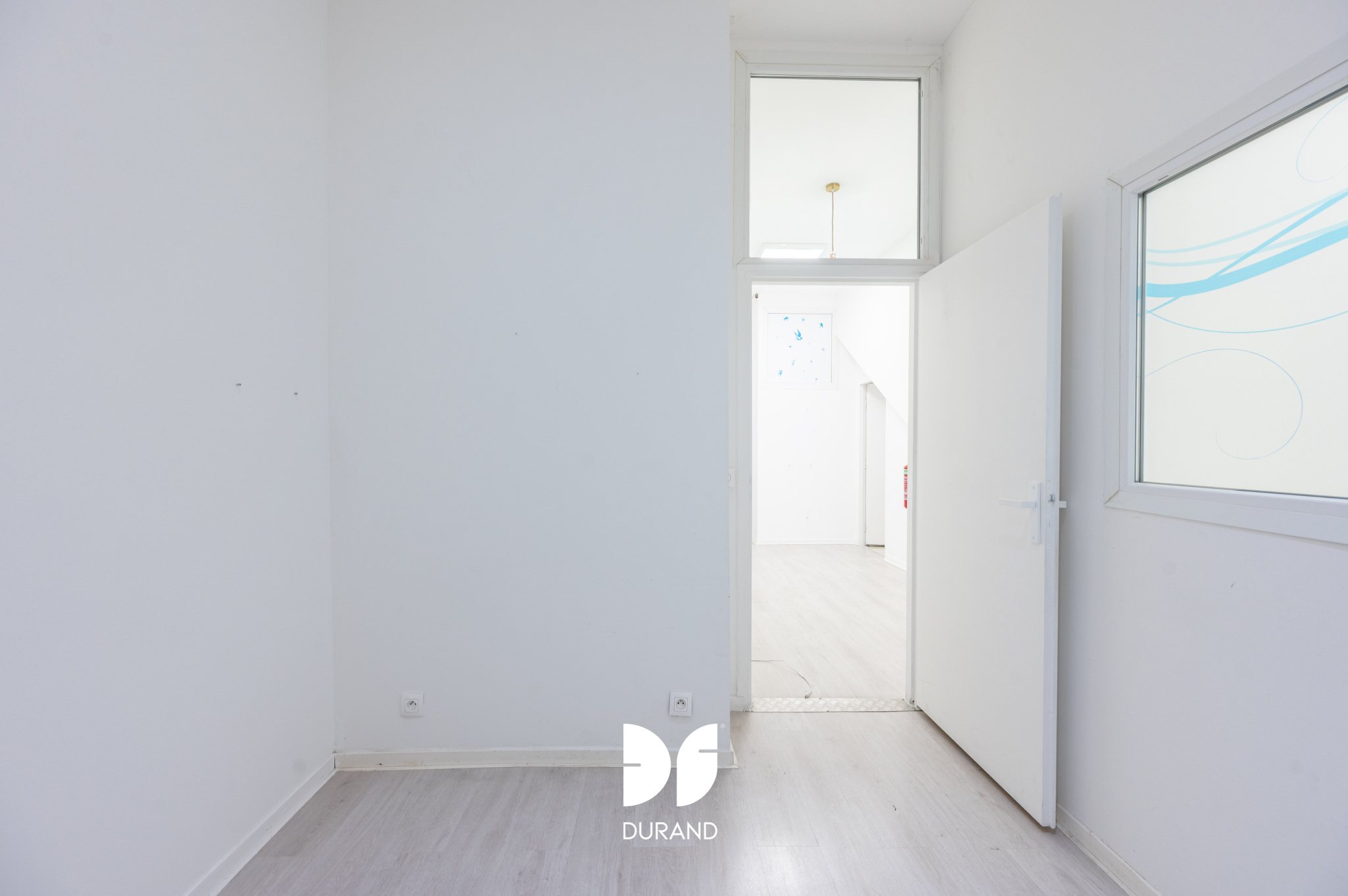 LOCAL COMMERCIAL – SAINT-VICTOR – 13007 MARSEILLE LOCAL COMMERCIAL - SAINT-VICTOR - 13007 MARSEILLE