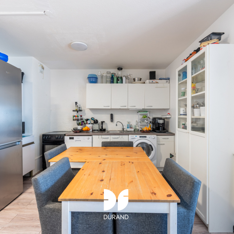 APPARTEMENT - TYPE 3 - VUE PANORAMIQUE - LOUE - 13006 MARSEILLE