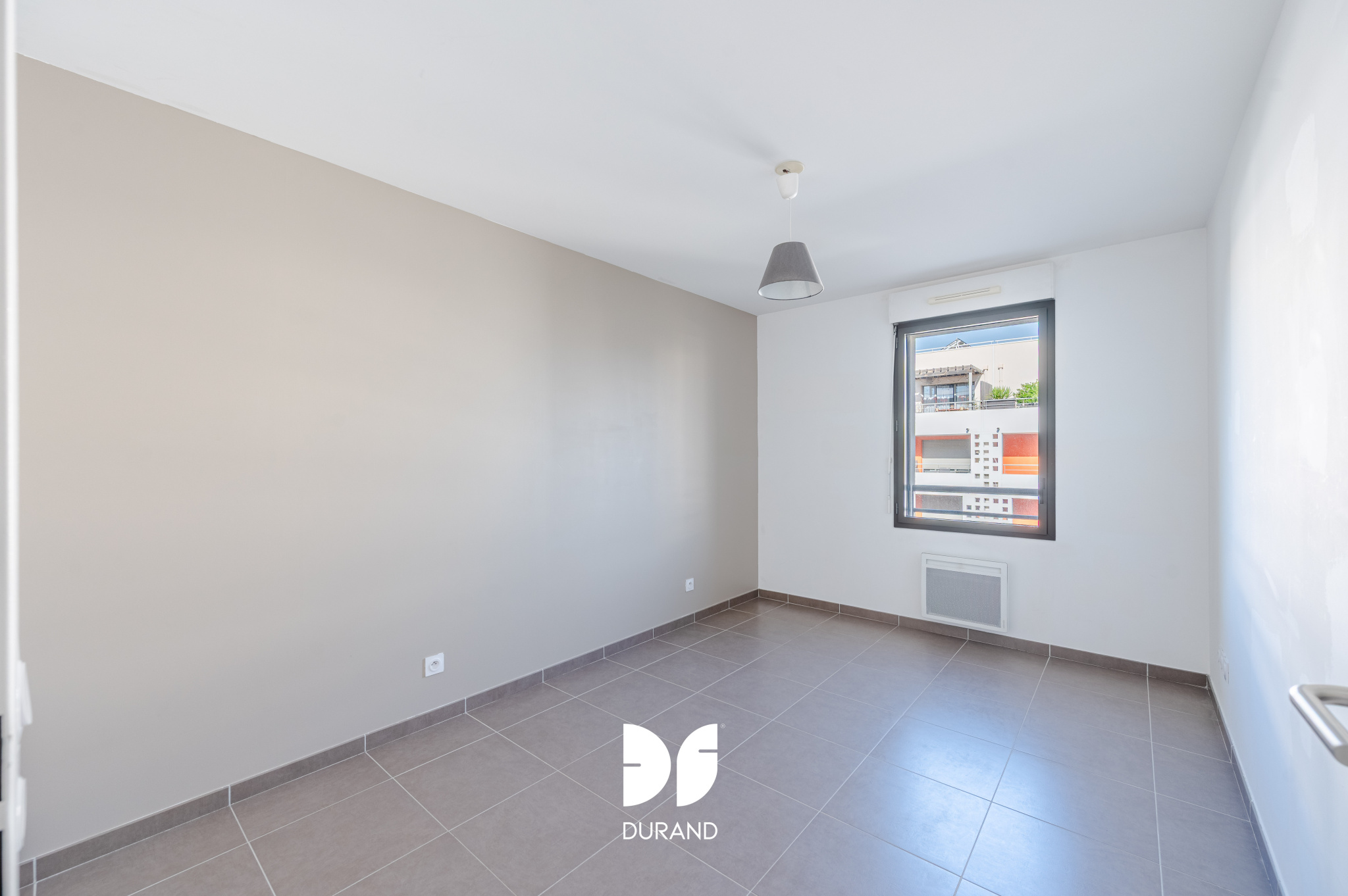 APPARTEMENT - TERRASSE - PISCINE - LA DURANNE - AIX-EN-PROVENCE 13100