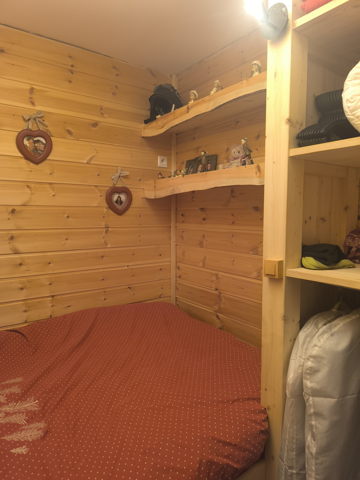 T2 bis 4/6 couchages T2 bis 4/6 couchages