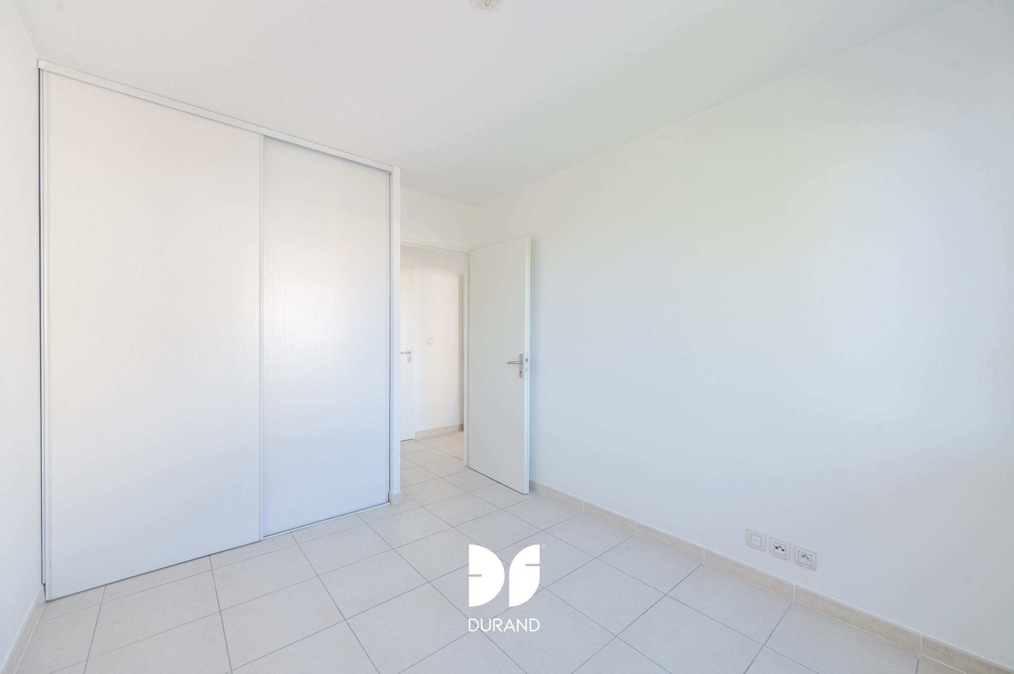 APPARTEMENT – PARKING – TERRASSE – SAINTE MARTHE – 13014 MARSEILLE APPARTEMENT - PARKING - TERRASSE - SAINTE MARTHE - 13014 MARSEILLE