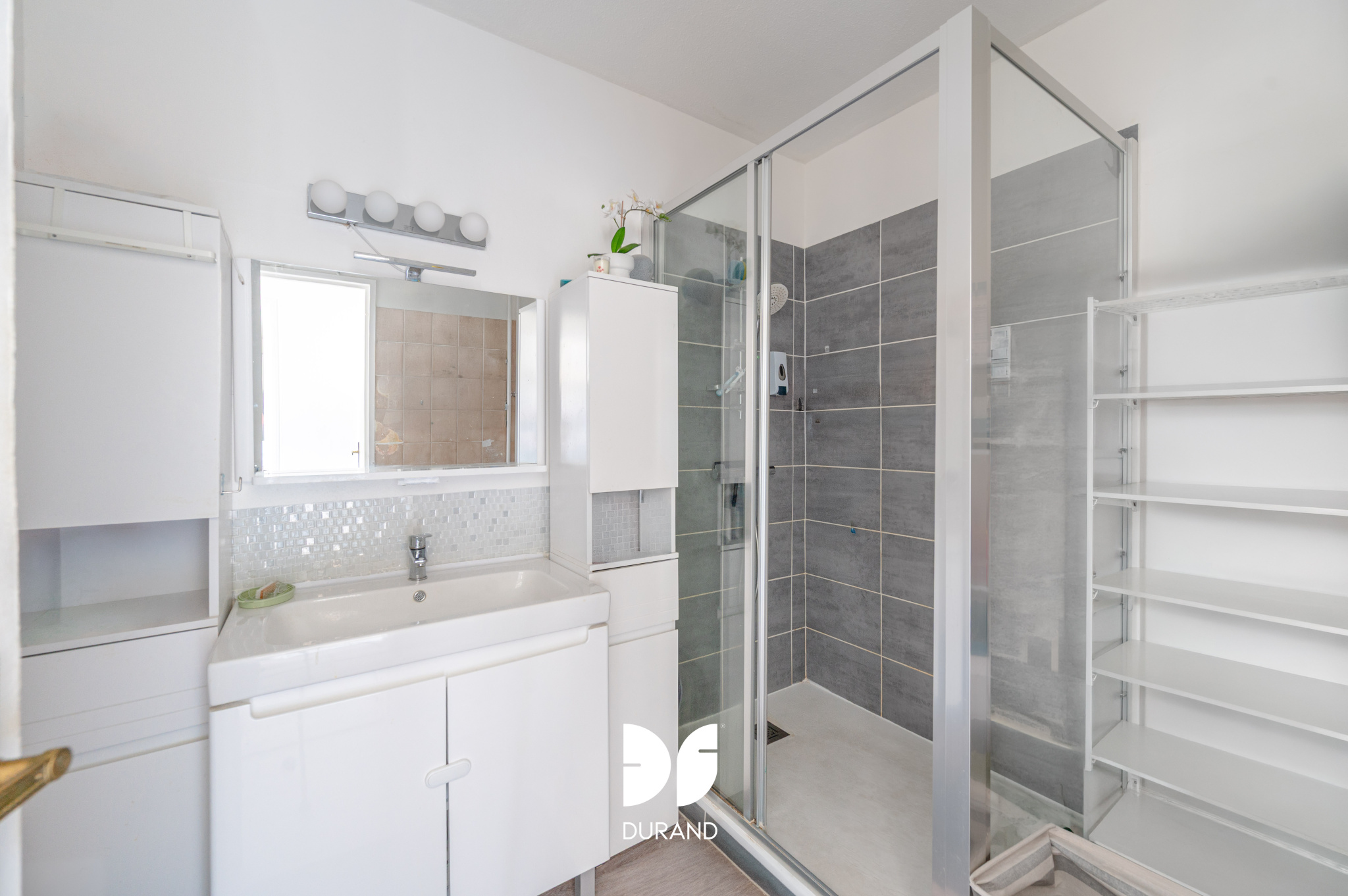APPARTEMENT - TYPE 3 - VUE PANORAMIQUE - LOUE - 13006 MARSEILLE