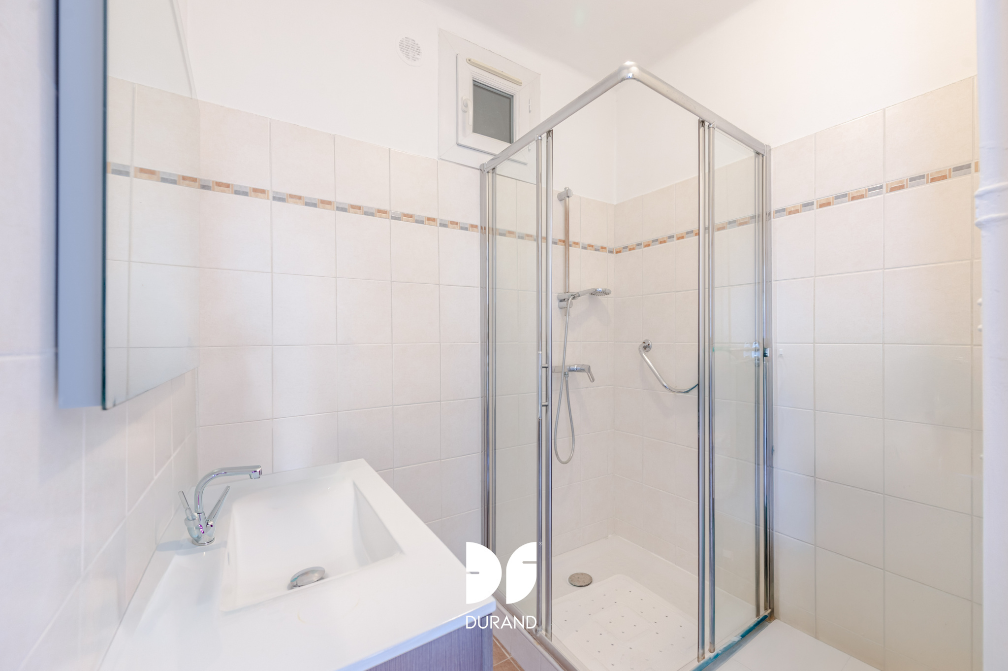 APPARTEMENT - BALCON - LE ROUET - 13008 MARSEILLE