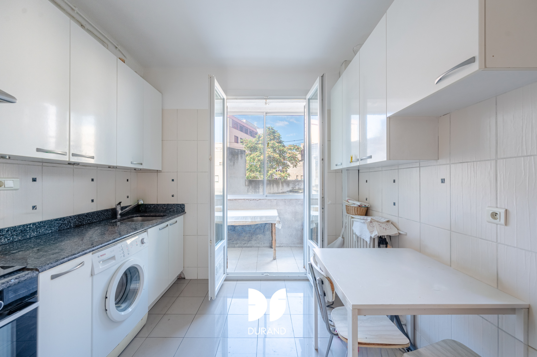 APPARTEMENT - LE ROUET - 13008 MARSEILLE