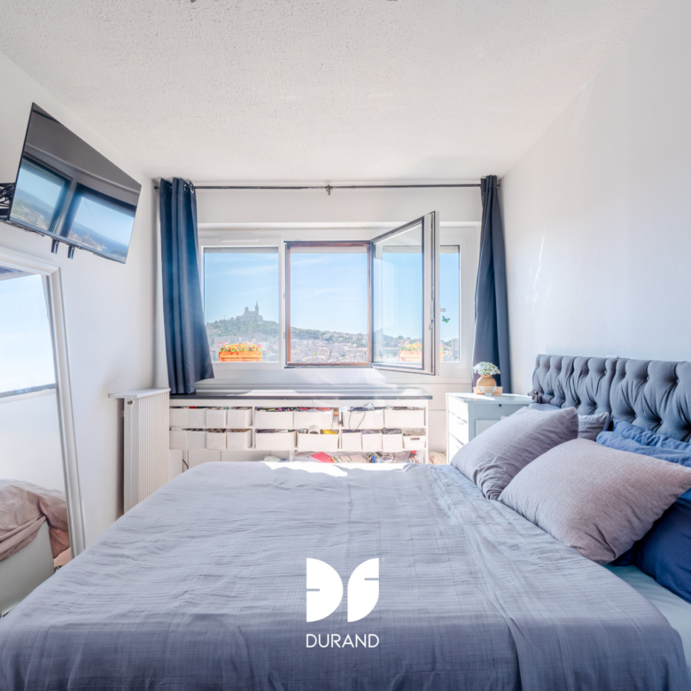 APPARTEMENT - TYPE 3 - VUE PANORAMIQUE - LOUE - 13006 MARSEILLE