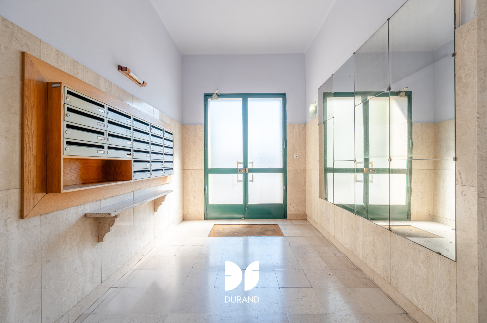 APPARTEMENT - BALCON - LE ROUET - 13008 MARSEILLE