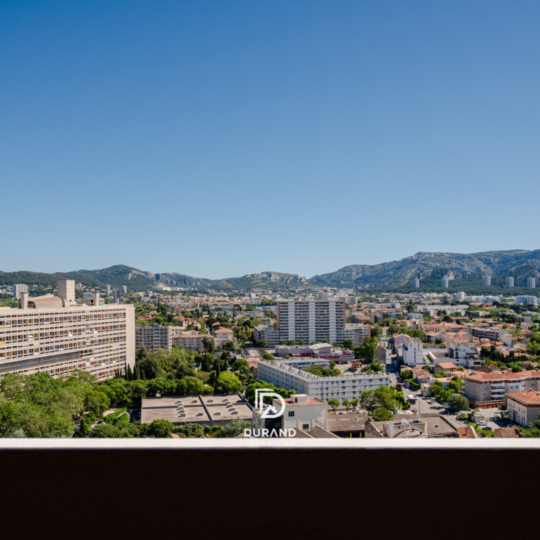 APPARTEMENT - DUPLEX - LE BRASILIA - 20ème - 13008 MARSEILLE