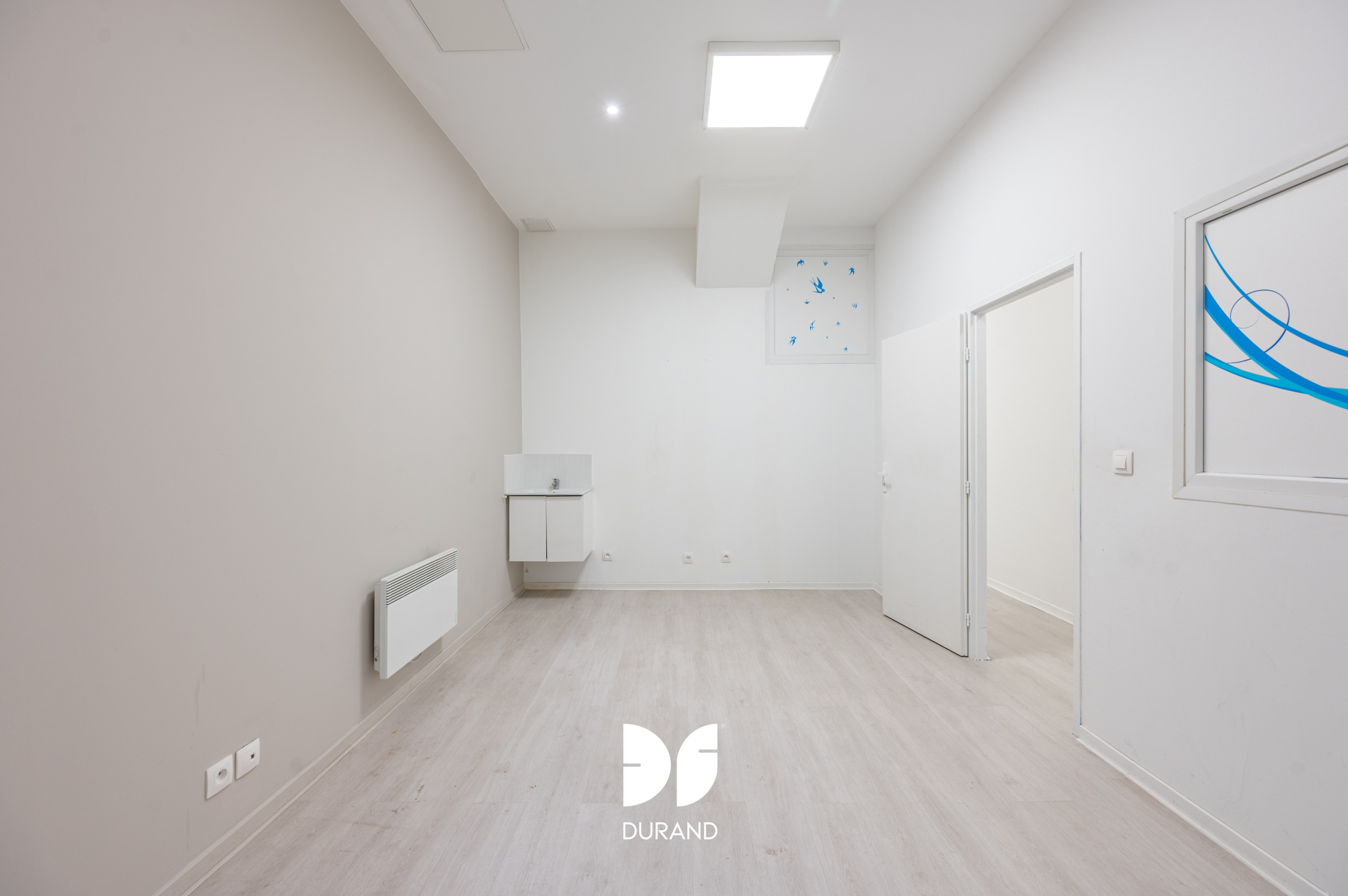LOCAL COMMERCIAL – SAINT-VICTOR – 13007 MARSEILLE LOCAL COMMERCIAL - SAINT-VICTOR - 13007 MARSEILLE
