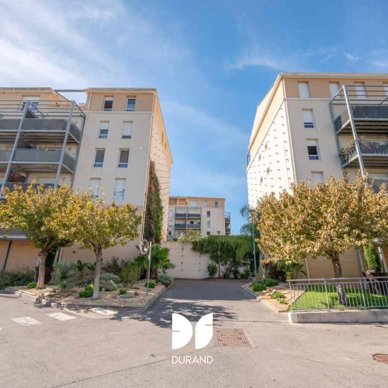 APPARTEMENT - T3 - 57M2 - LES TROIS LUCS - 13012 MARSEILLE