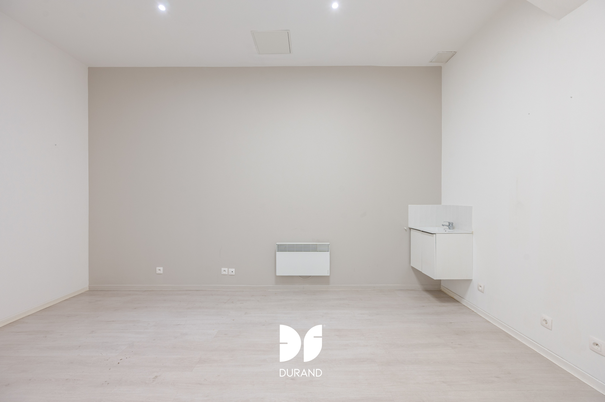 LOCAL COMMERCIAL – SAINT-VICTOR – 13007 MARSEILLE LOCAL COMMERCIAL - SAINT-VICTOR - 13007 MARSEILLE