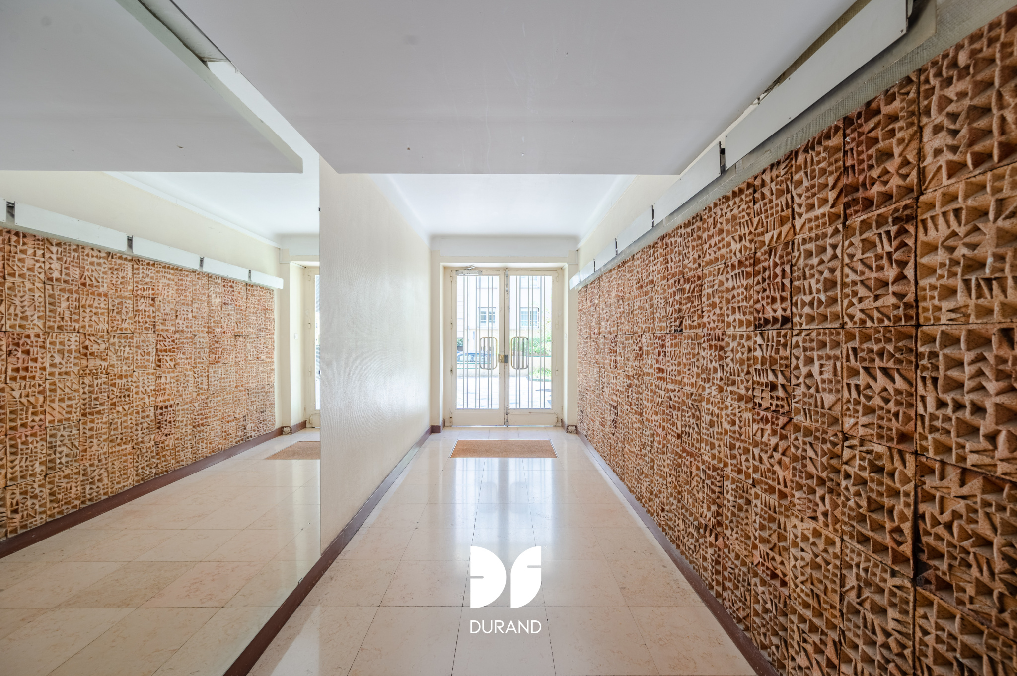 APPARTEMENT - CARRE D'OR - PERIER - 13008 MARSEILLE