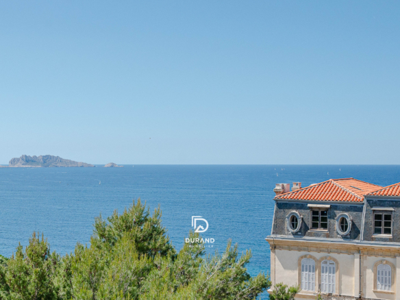 APPARTEMENT - VUE MER EXCEPTIONNELLE - LA CORNICHE 13007 MARSEILLE