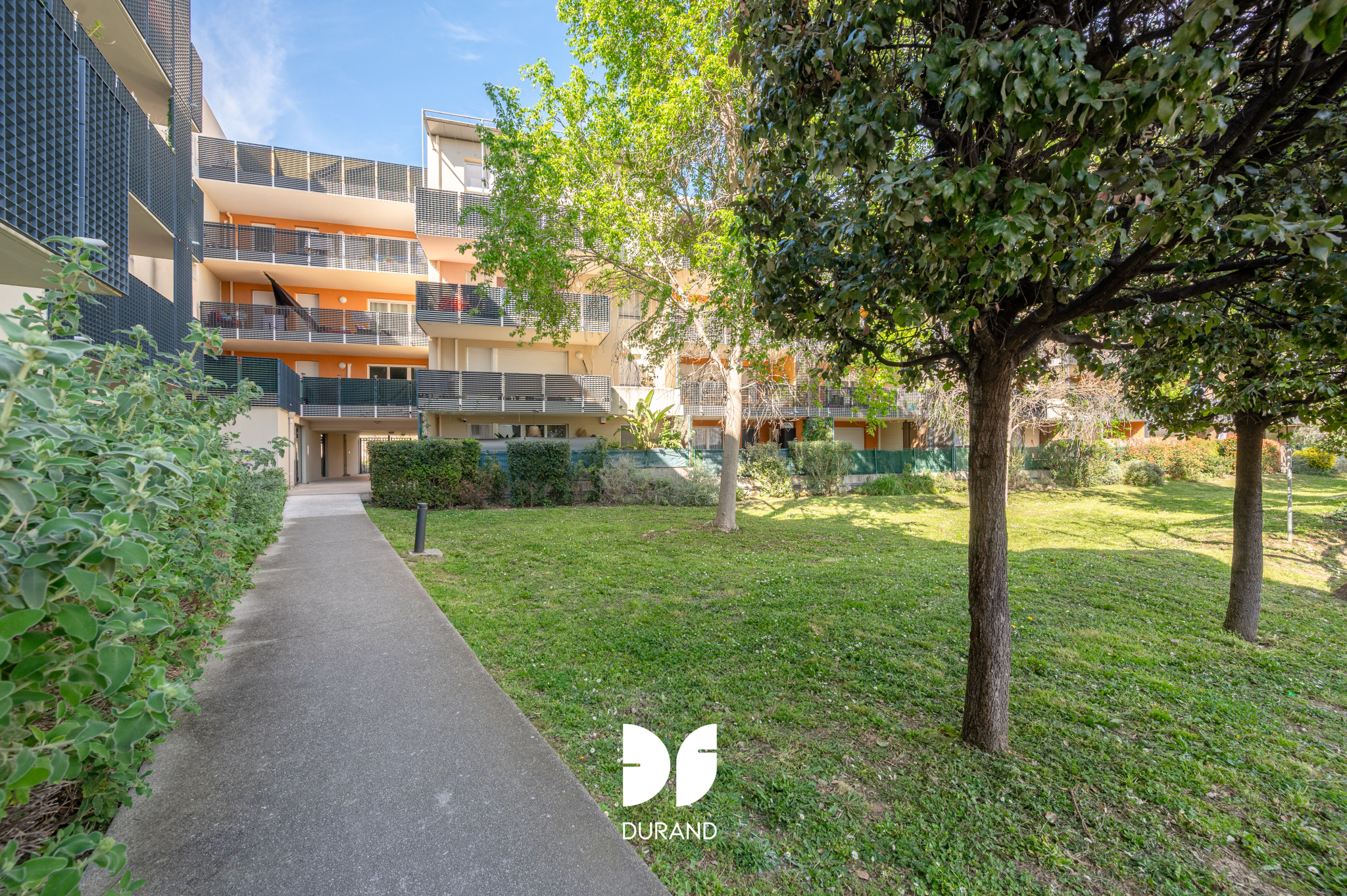 APPARTEMENT – PARKING – TERRASSE – SAINTE MARTHE – 13014 MARSEILLE APPARTEMENT - PARKING - TERRASSE - SAINTE MARTHE - 13014 MARSEILLE