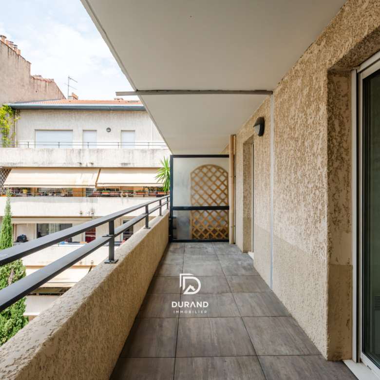 APPARTEMENT - TYPE 2 - LE CAMAS - 13005 Marseille