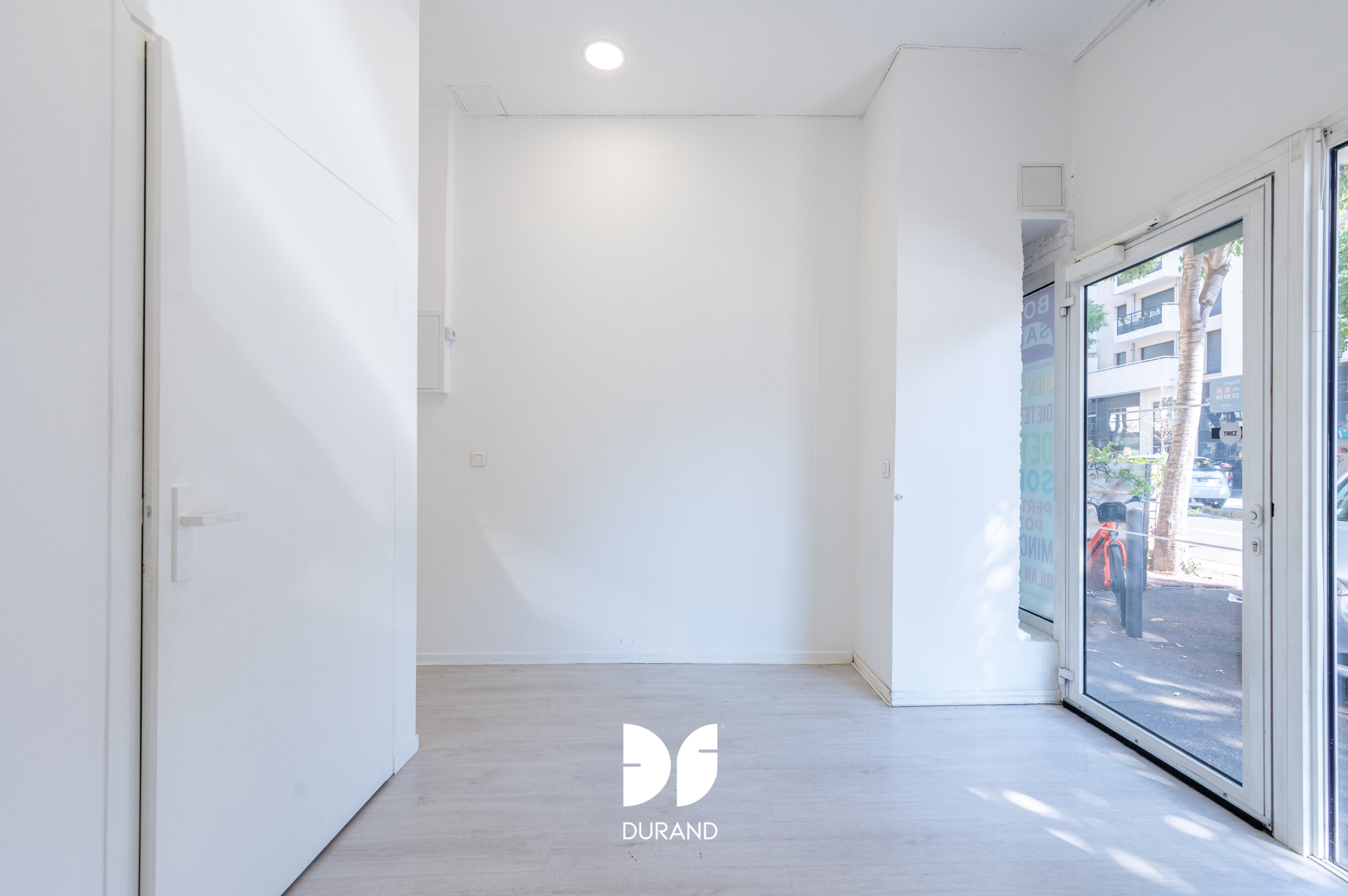 LOCAL COMMERCIAL – SAINT-VICTOR – 13007 MARSEILLE LOCAL COMMERCIAL - SAINT-VICTOR - 13007 MARSEILLE