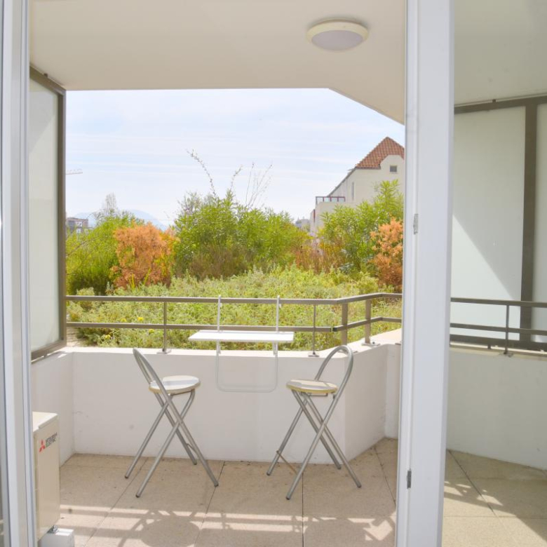 T2 MEUBLE avec terrasse   Résidence récente Rouet/Cantini   8? Marseille