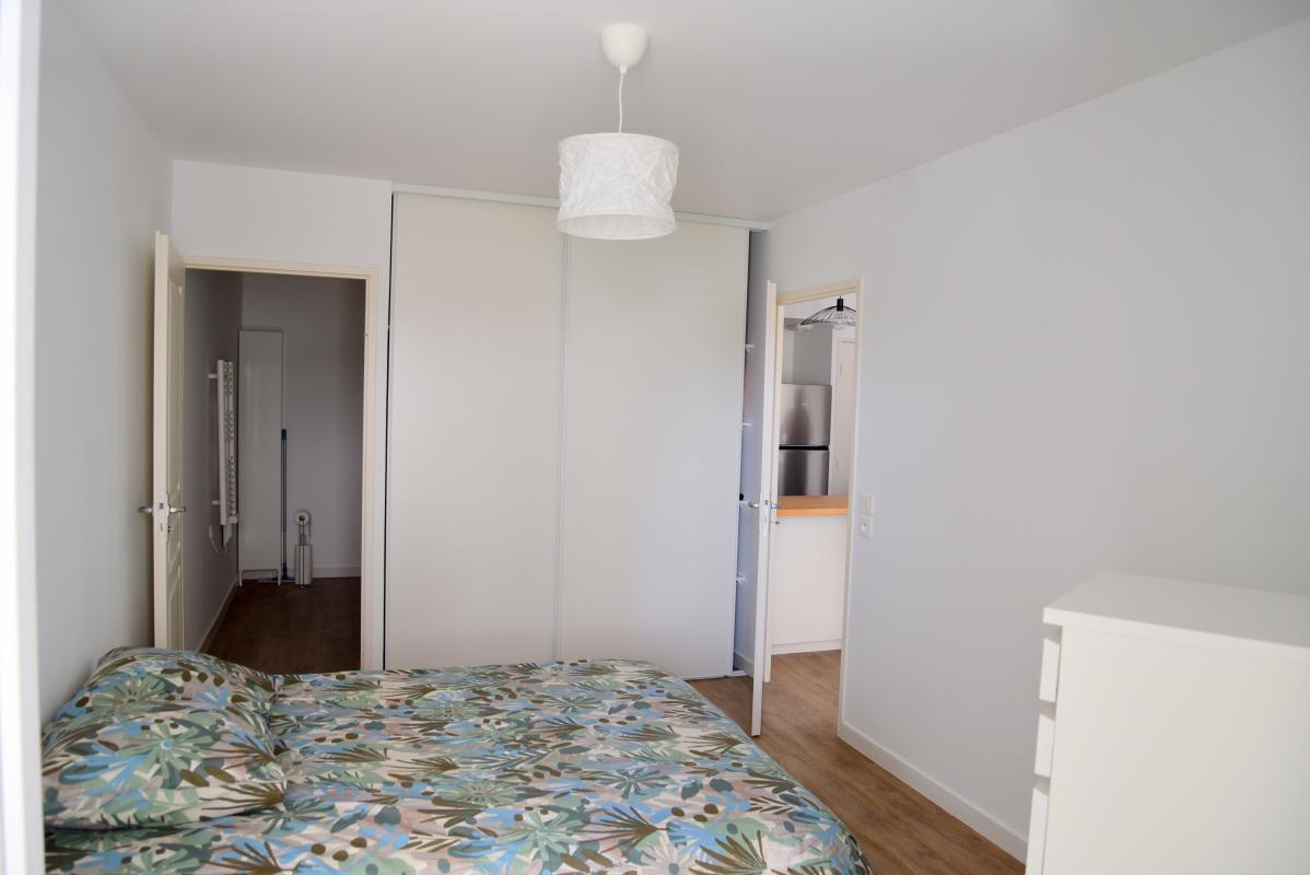 T2 MEUBLE avec terrasse   Résidence récente Rouet/Cantini   8? Marseille