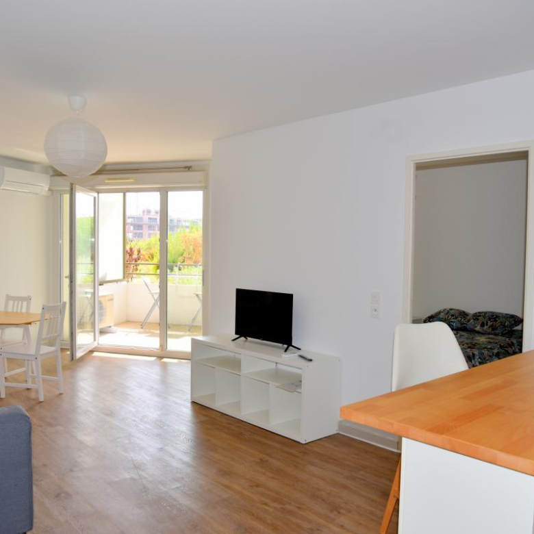 T2 MEUBLE avec terrasse   Résidence récente Rouet/Cantini   8? Marseille