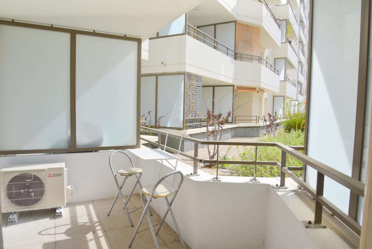 T2 MEUBLE avec terrasse   Résidence récente Rouet/Cantini   8? Marseille