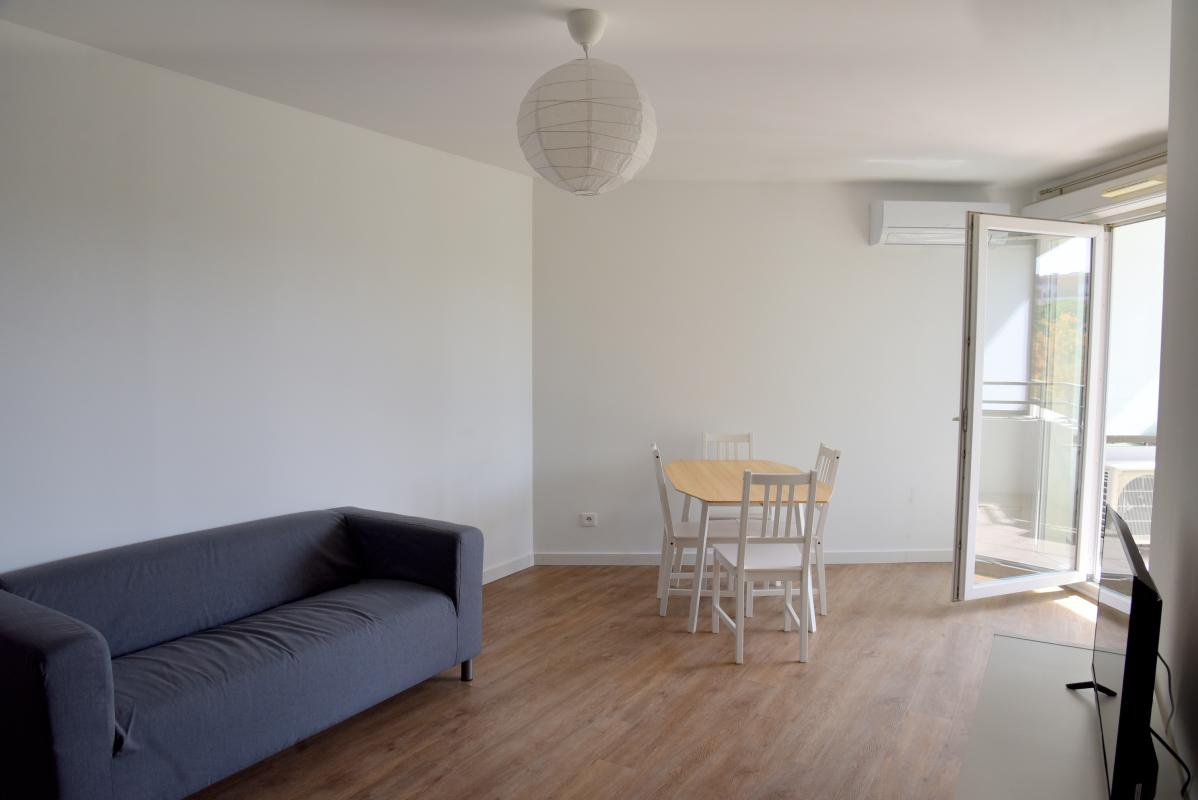 T2 MEUBLE avec terrasse   Résidence récente Rouet/Cantini   8? Marseille